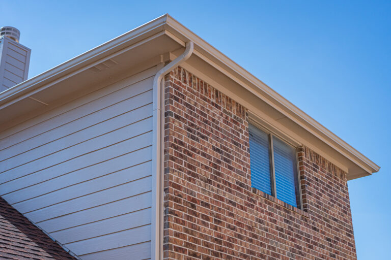 Home Seamless Gutters